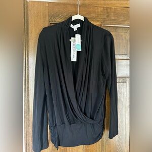 Amour Vert Women's Black Drape Top - New